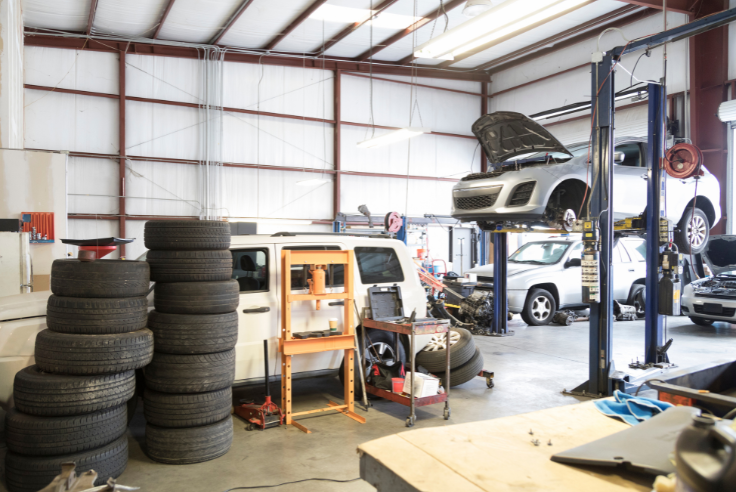 Franchises garage centre auto : comparez budgets et revenus 2 ans