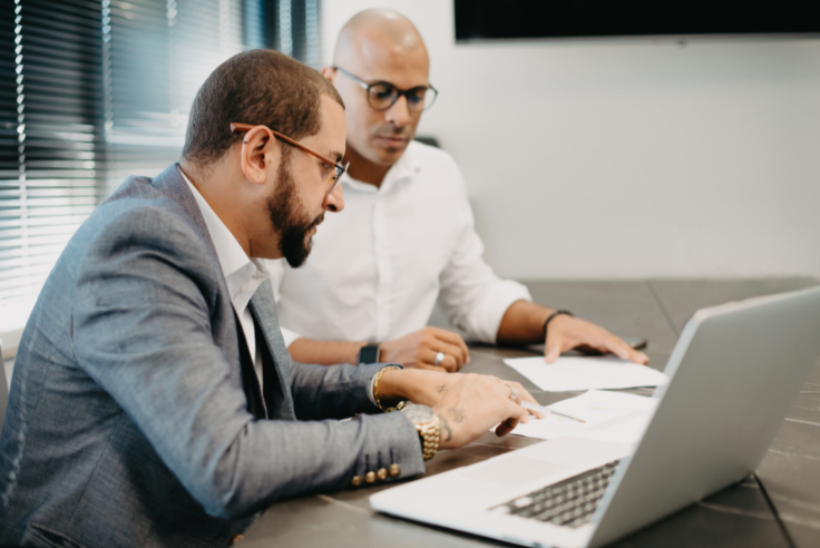 Franchises B2B services aux entreprises : réseaux et apports clés